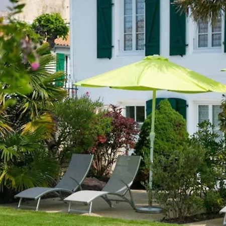 Feriehus Locations De Le Clos Rhea