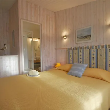 Feriehus Locations De Le Clos Rhea *