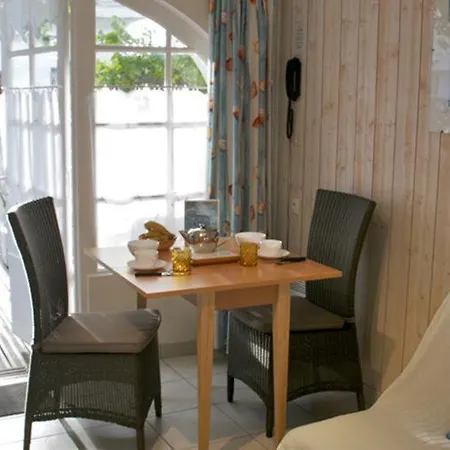 Feriehus Locations De Le Clos Rhea