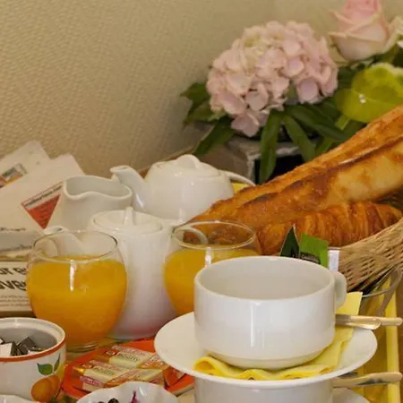 Holiday home Locations De Le Clos Rhea *