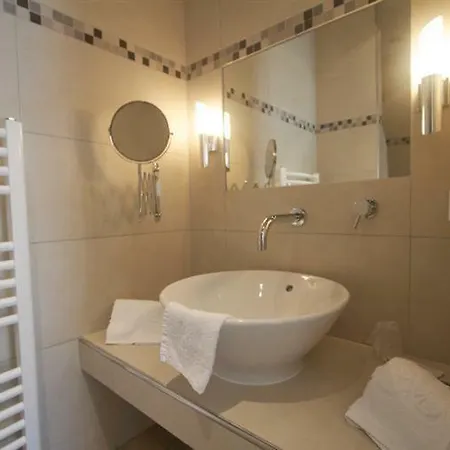 Feriehus Locations De Le Clos Rhea *